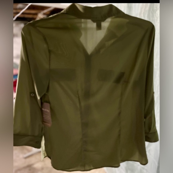 2 Women’s tops - Picture 4 of 10